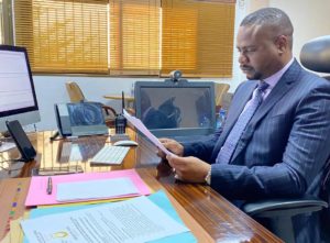 Transformer la RTG en un office: le ministre Somparé soumet le projet au Conseil des ministres