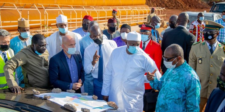 Alport Conakry: les présidents Alpha Condé et Adama Barrow visitent le port de Conakry et apprécient les progrès en cours