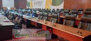 Absentéisme à l'Assemblée: moins de 90 députés présents à l'ouverture de la session extraordinaire