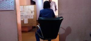 Covid-19: immersion dans une clinique privée où les mesures barrières, à tous niveaux, sont ignorées