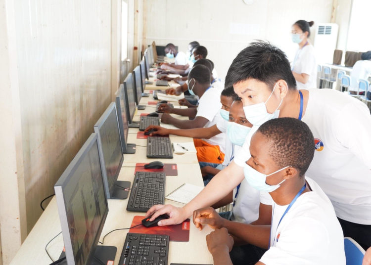 Boké-Formation: le Consortium SMB-Winning boucle la formation de 40 étudiants spécialisés en gestion et soudure