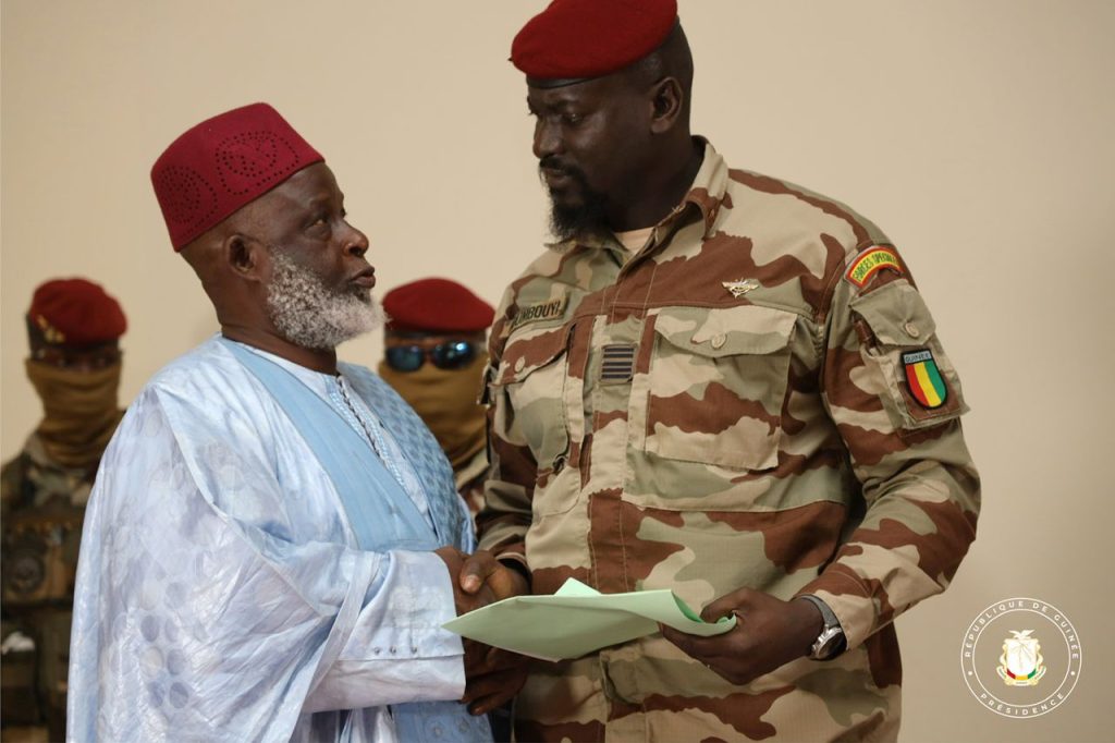 Comité national des Assises: le rapport provisoire présenté au Président Colonel Mamadi Doumbouya