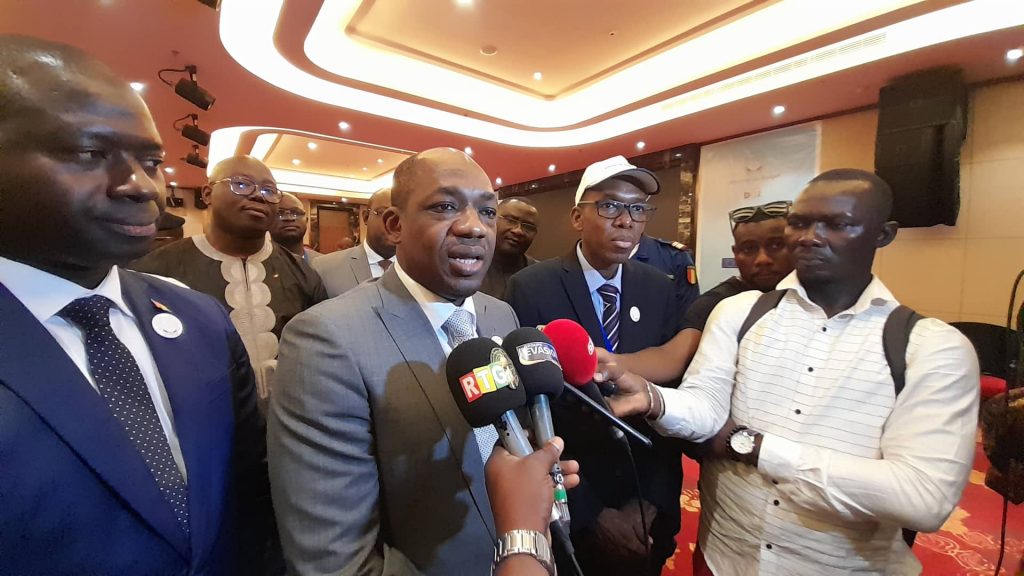 Impôts: fin de la première édition des journées du civisme fiscal à Conakry