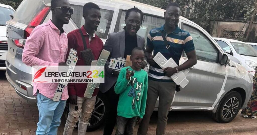 Humanitaire : après Binta Laly, Colonel Mamadi Doumbouya réalise sa promesse à l’égard d’autres artistes