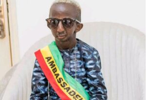 Conakry-Accueil de Ronaldhino: l'ambassadeur Grand P vidé du salon VIP de l'aéroport par la police
