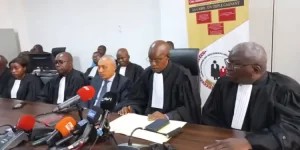 Traque de Claude Pivi: le Barreau de Guinée brise le silence et rappelle l'Etat à l'ordre (Déclaration)