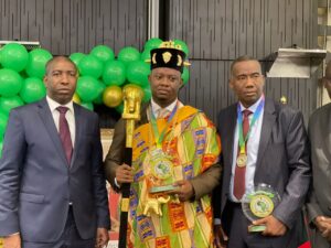 Nana Charles 2: des images d’un ministre guinéen qui suscitent moqueries sur les réseaux sociaux