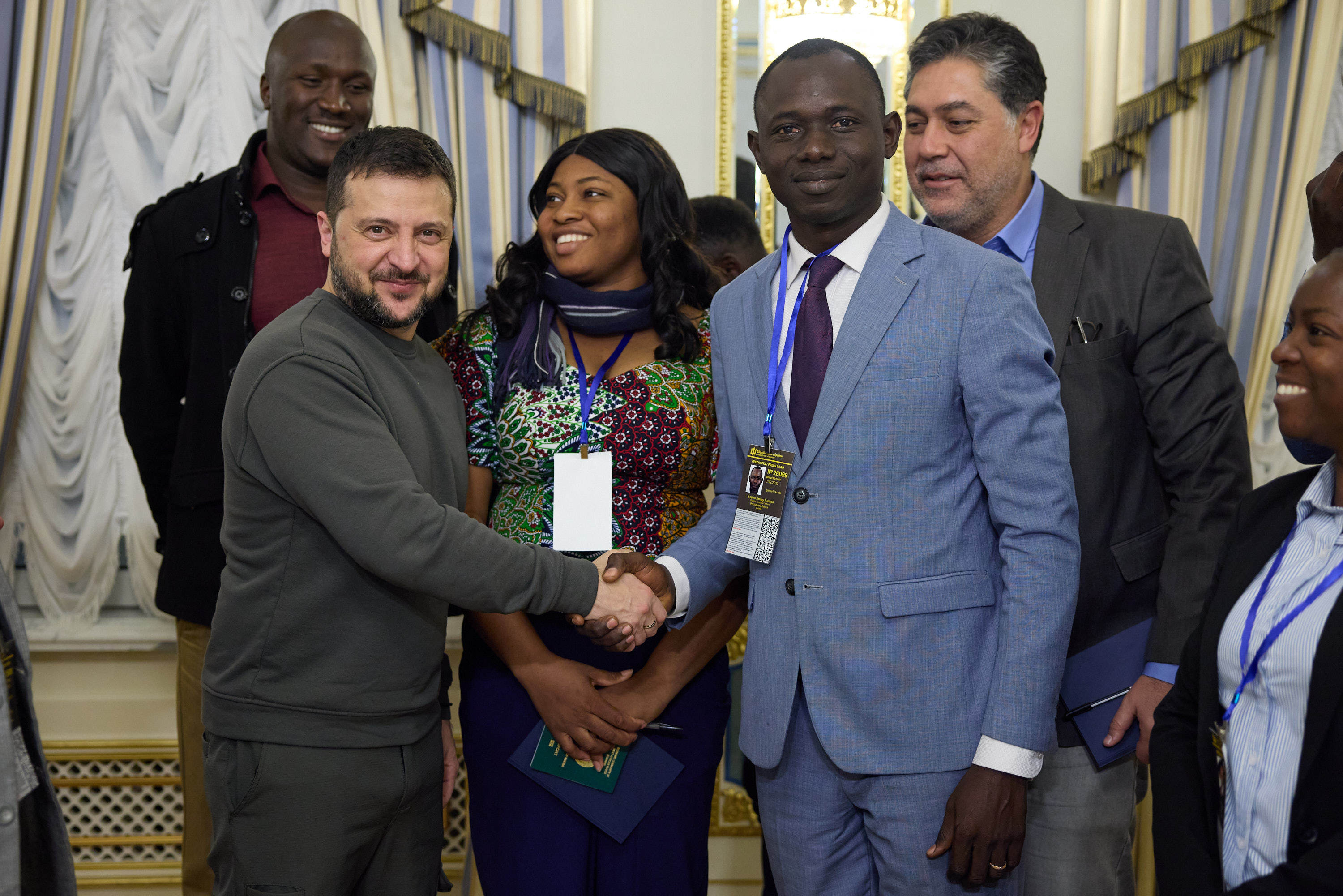 La Guinée et l'Ukraine renforcent leur relation : le Général Kandé présente ses lettres de créances à Kiev 