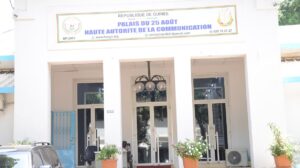 Deux commissaires de la HAC visés par une plainte pour diffamation et dénonciation calomnieuse...(Copie)