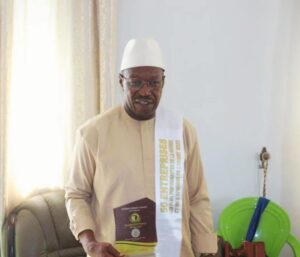Guinea Company Awards 2023: Koffi Annan, sacrée meilleure université Privée de Guinée l'Université Kofi Annan de Guinée. Comme le disait une maxime africaine « travaillez avec rigueur et humilité le temps étant le meilleur juge vous récompensera ». L’excellence et la pédagogie ont toujours été un sacerdoce pour l’université Kofi Annan de Guinée. Après plus de 20 ans au service du système éducatif guinéen, des milliers de jeunes guinéens et africains formés sans aucune distinction ethnique ou raciale dont la majorité travaille dans toutes les artères administratives de notre pays aujourd’hui, nous venons un prix mythique de la meilleure Université privée guinéenne édition 2023 par Guinea Company Awards pour la performance mais aussi la qualité de nos programmes enseignés. L’université Kofi Annan de Guinée depuis sa création en 1998 n’a jamais cessé d’offrir aux jeunes guinéens et africains une formation de qualité à travers un corps professoral exceptionnel et pédagogue, en regardant le travail acharné, nous sommes très heureux et fiers de recevoir ce prix, c’est une source de fierté mais aussi de motivation pour que l’esprit de donner la meilleure formation aux étudiants guinéens et africains reste profondément ancré dans la fibre et l’ADN de chacun des personnels de notre institution. A cet effet, nous présentons nos sincères remerciements aux organisateurs de ce prix, au corps professoral et à tout le staff pour leur engagement à offrir un enseignement de qualité fondé sur l’excellence et la rigueur aux étudiants de l’Université Kofi Annan de Guinée.