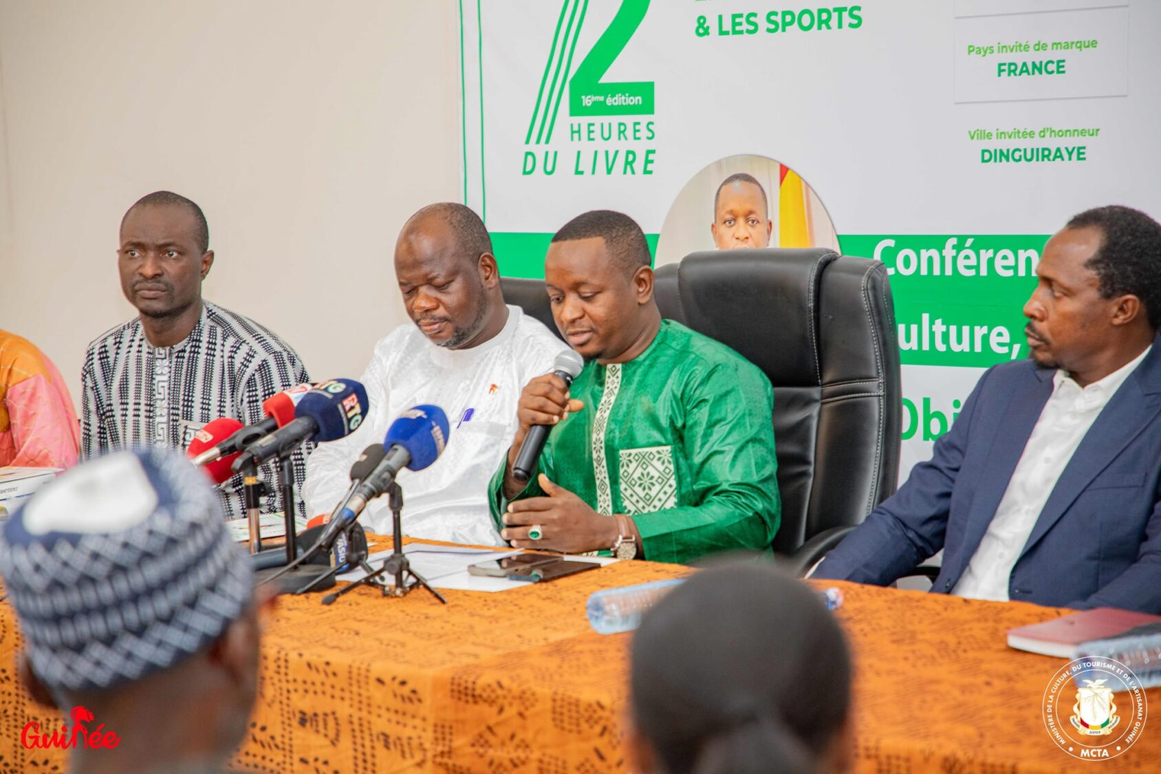 72 heures du livre: le ministre Moussa Moise Sylla devant la presse