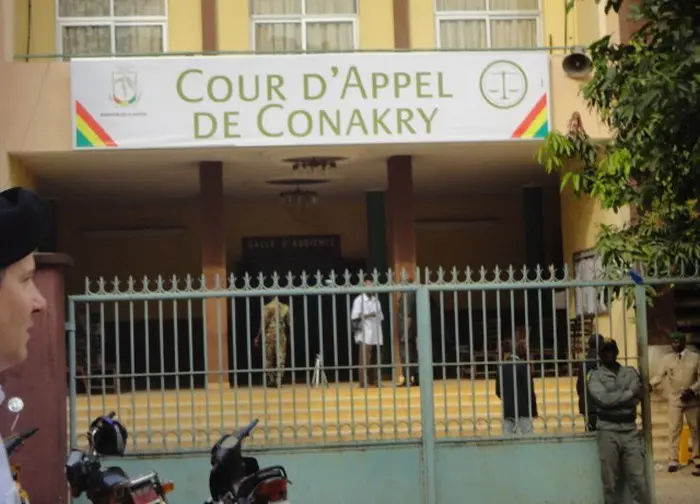 Licenciement injustifié : Le tribunal de travail condamne la CBG à payer 582 404 202 GNF à Mamoudou Sidibé pour indemnités