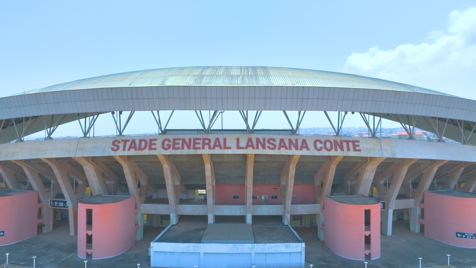 Rénovation du stade GLC de Nongo : "C’est un projet qui coûte plus de mille milliards GNF" (DG du stade)