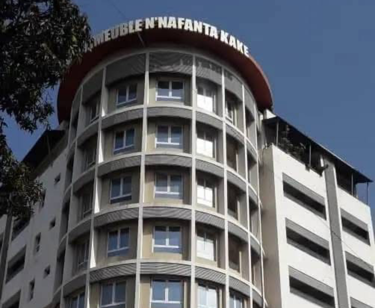 Affaire vente de l’immeuble Kaké: Quand l’Etat veut vendre son propre terrain pour se faire rembourser