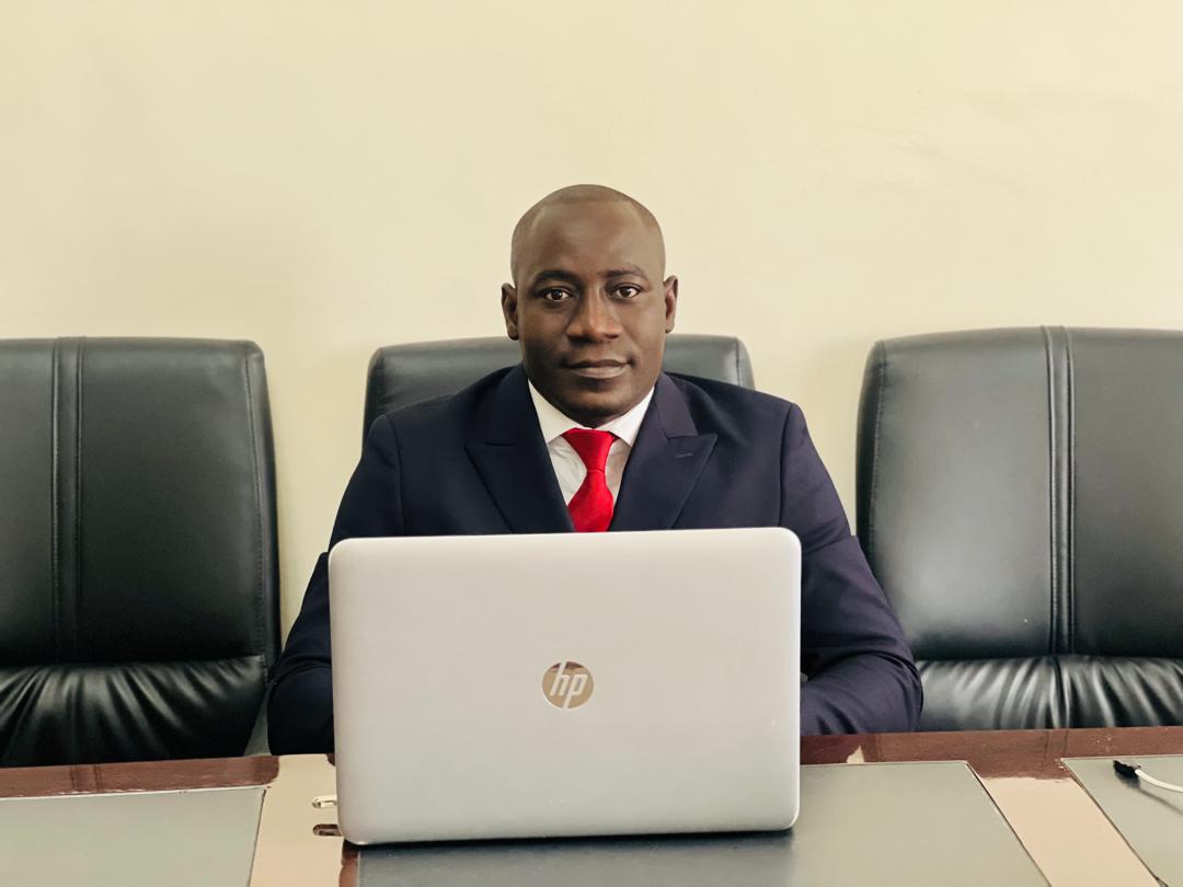 La gestion et le contrôle financier des sociétés publiques en guinée (Lancine Doumbouya)