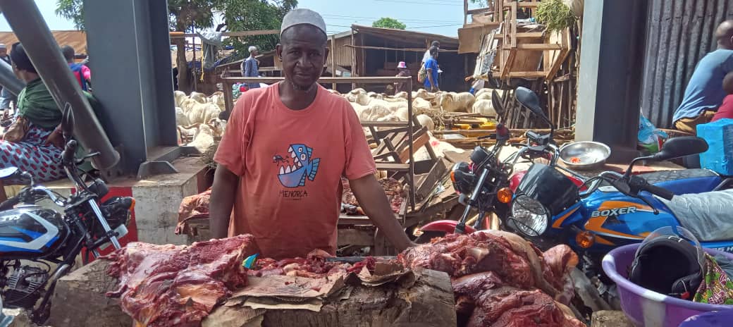 Tabaski 2025 : le kilo de viande de bœuf se négocie entre 60 000 et 65 000 GNF à Conakry